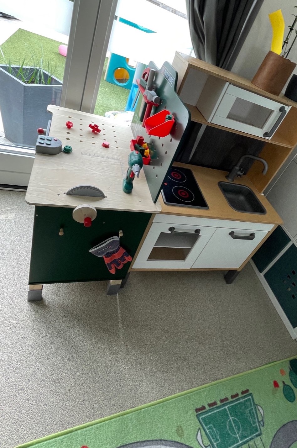 Speelkeuken, gereedschapbank, autokleed