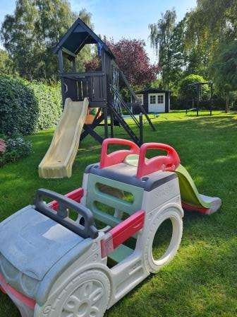 Veel speelplezier in onze grote tuin.