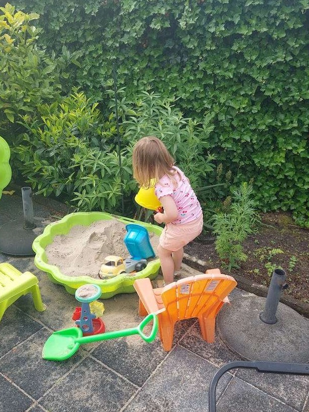 Lekker buitenspelen in de tuin