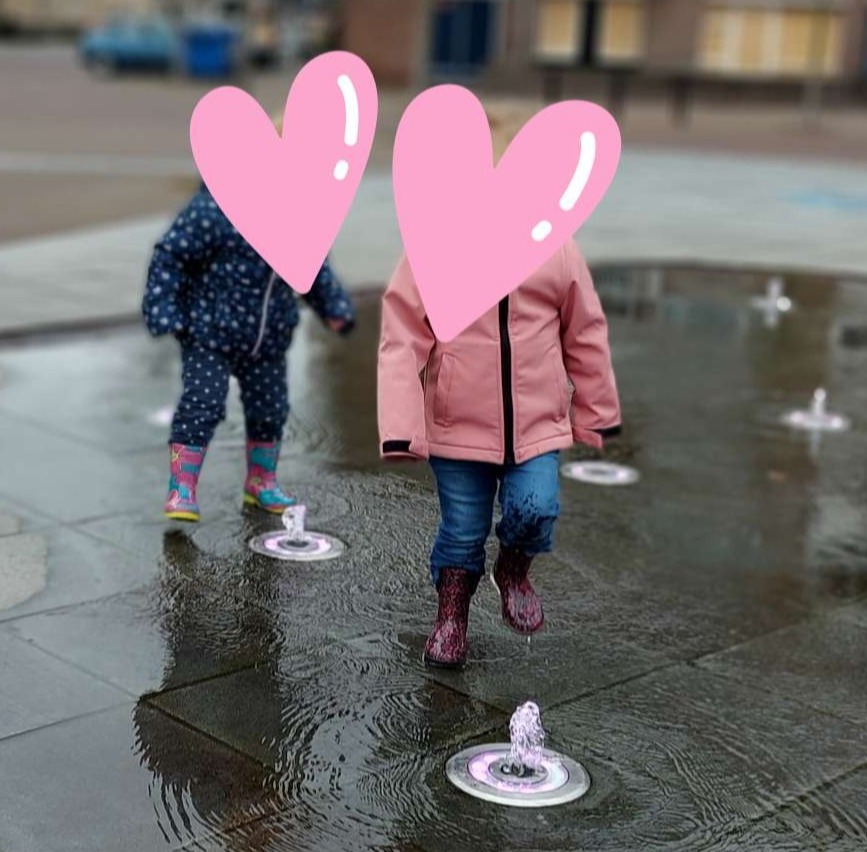 Met water spelen altijd dolle pret