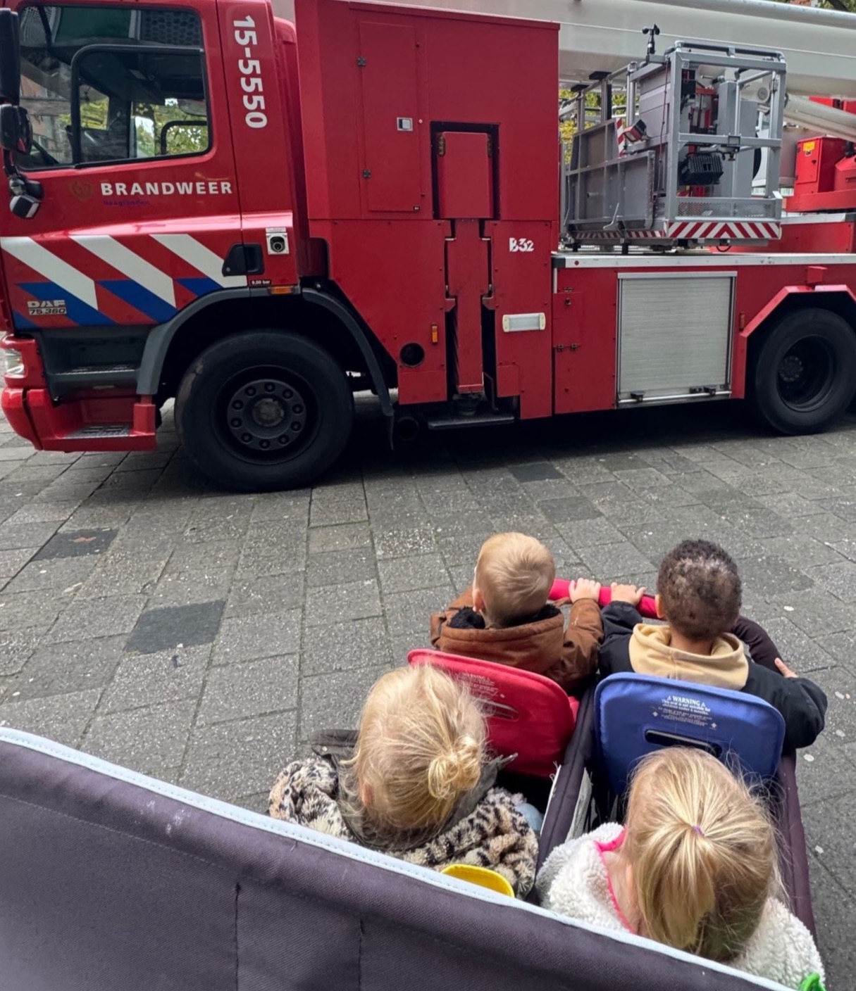 Onderweg met onze vierlingwagen