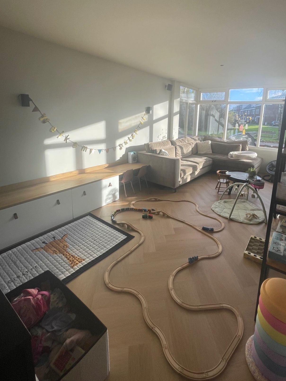 Onze woonkamer en speelparadijs 