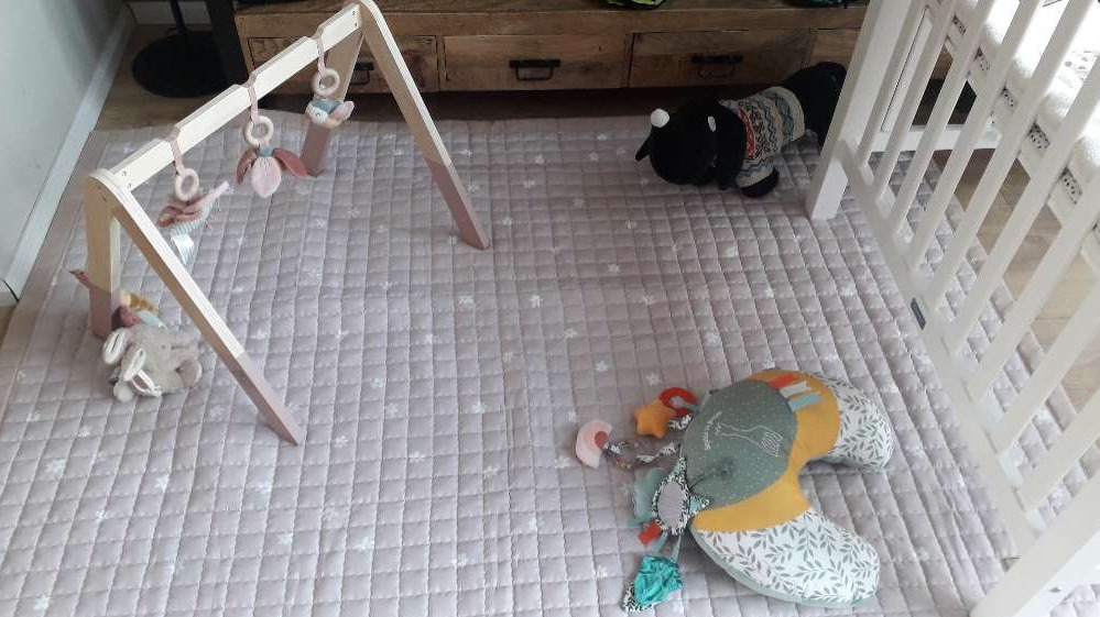 Groot vloer speelkleed.  Lekker warm en 