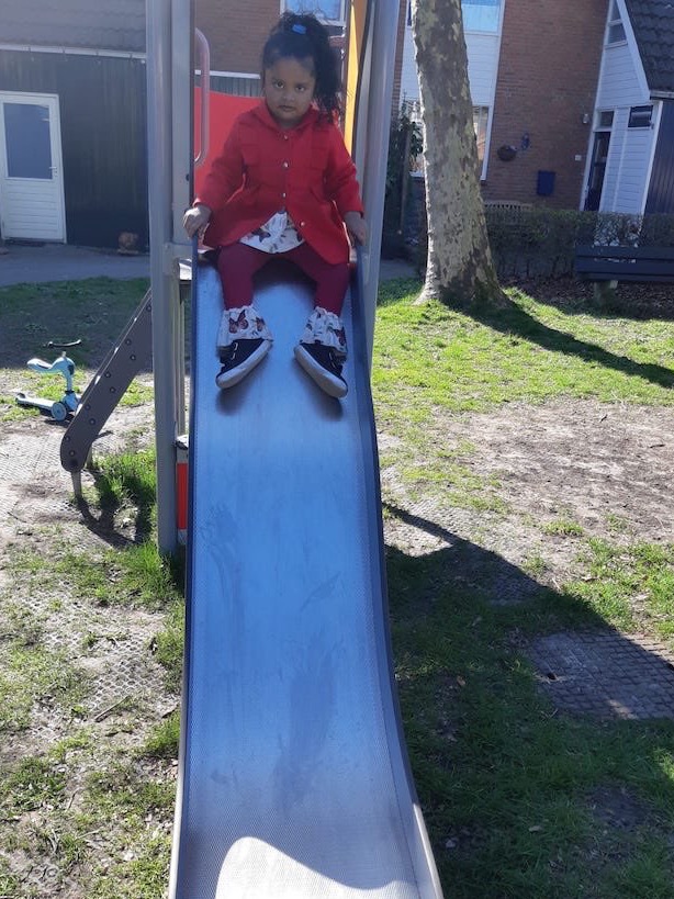 Speeltuin in de buurt.