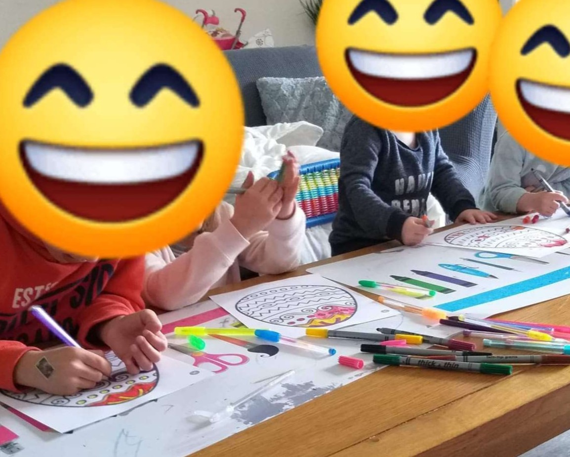 Gezellig kleuren met zijn allen 