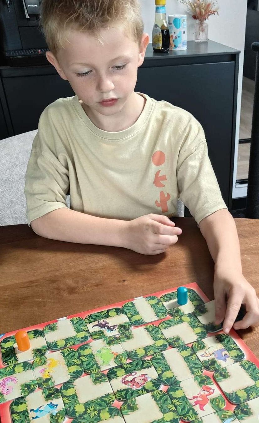 Samen spelletjes spelen. 