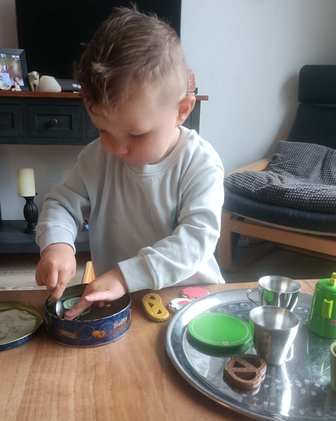 Kleinzoon Jay- Jay in de opvang.